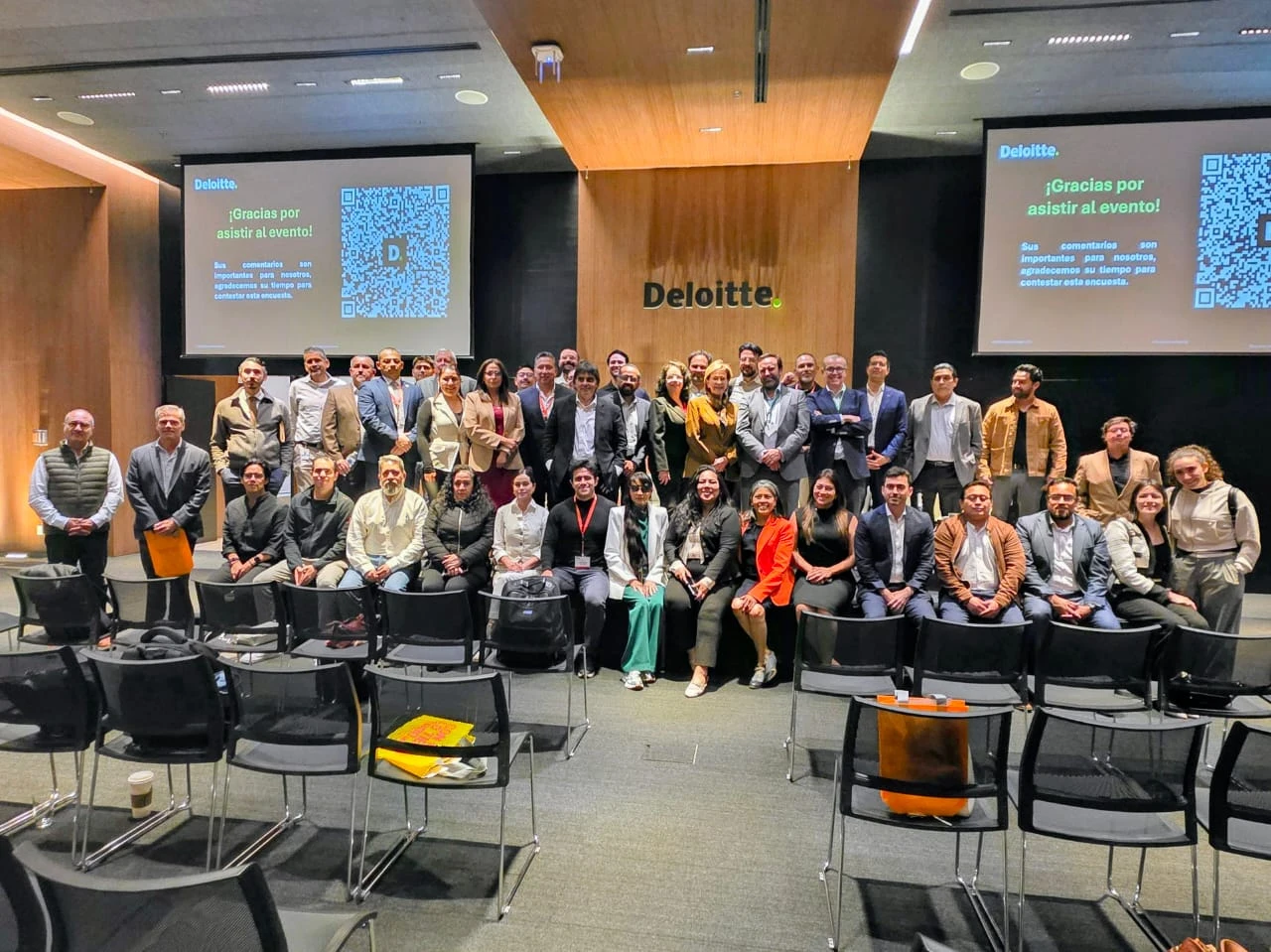Integrantes de la comunidad reunidos en el OpenHealth Summit de Ciudad de México.